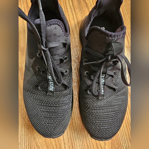 NIKE Training Sneakers All Black Just Do It Size 10 - Picture 1 of 9